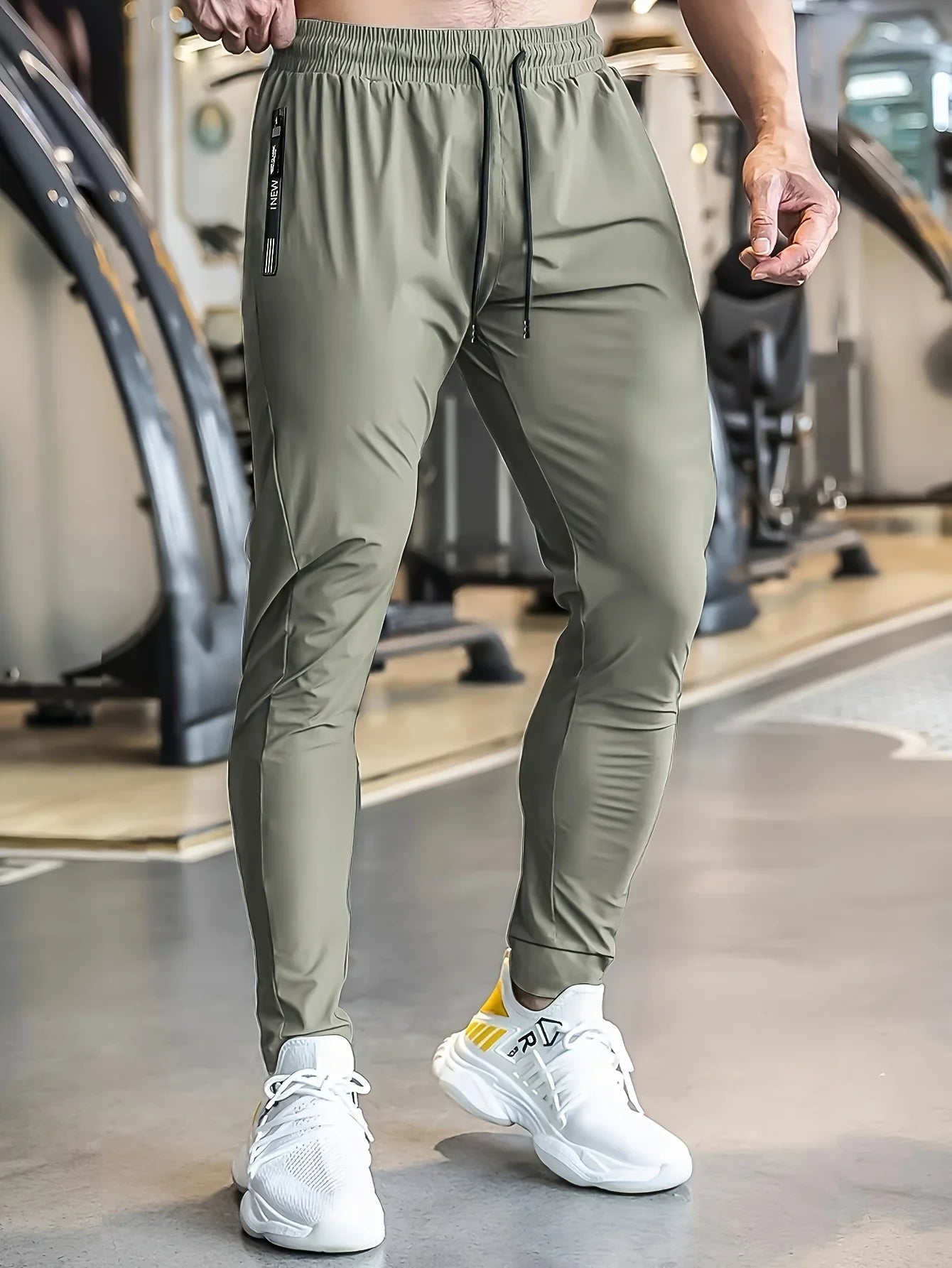 Men's lightweight breathable high stretch jogging pants for training